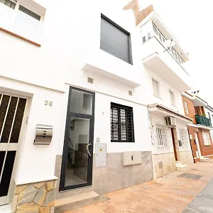 https://apartamentos-victoria-la-cala-del-moral.1costadelsol.com